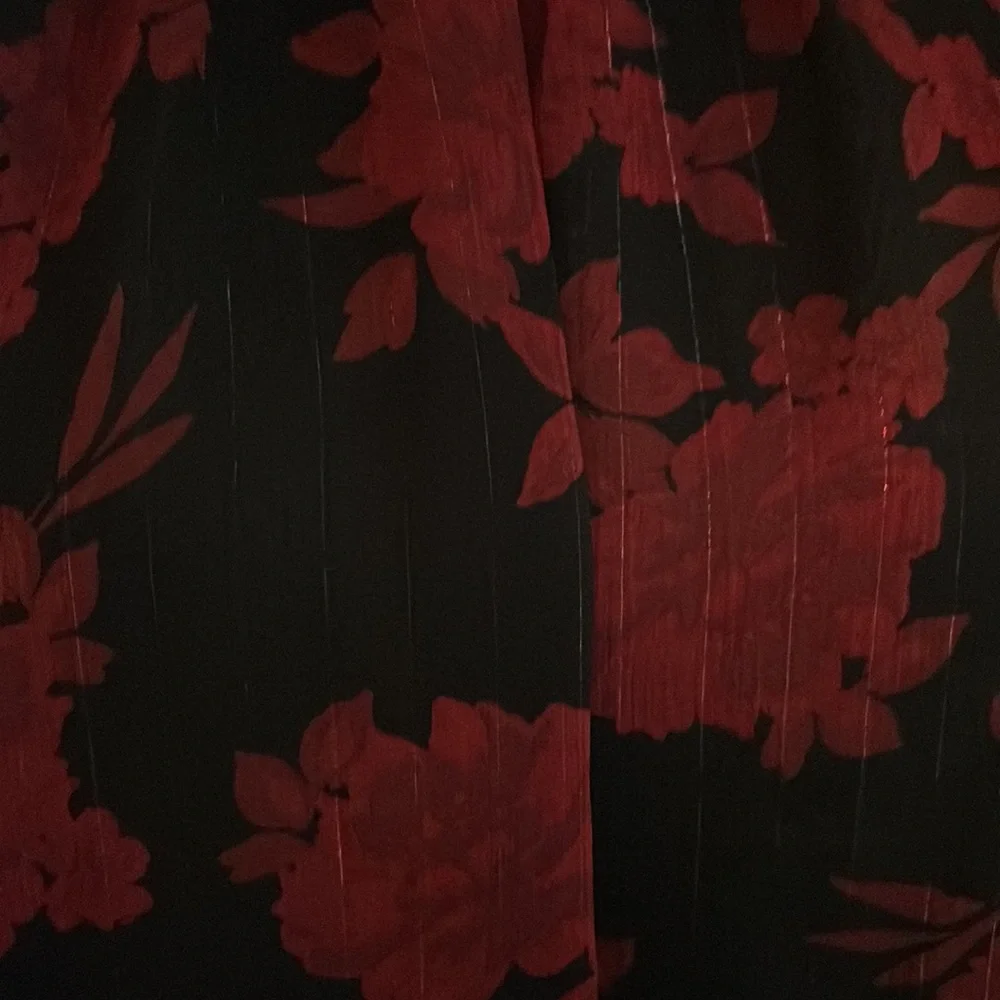 NWT Torrid Chiffon Lurex Mock Neck Halter- M/L - Picture 4 of 5